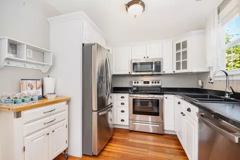 Kitchen - 1217 E Illinois St, Wheaton, IL 60187 photo 2 of 2