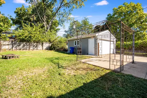 Exterior - 1217 E Illinois St, Wheaton, IL 60187 photo 5 of 5