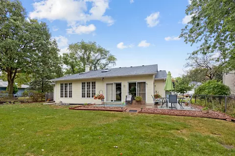 951 Martin Dr, Elgin, IL 60120 photo 24
