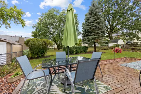 951 Martin Dr, Elgin, IL 60120 photo 25