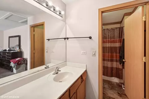 657 Serendipity Dr, Aurora, IL 60504 photo 8