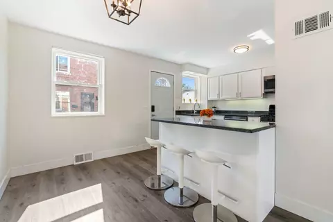 Kitchen - 1436 N Harlem Ave #E, River Forest, IL 60305 photo 4 of 4