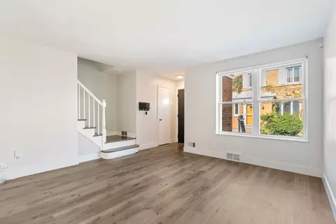 Living - 1436 N Harlem Ave #E, River Forest, IL 60305 photo 1 of 2