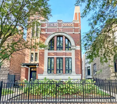 844 W Oakdale Ave #2, Chicago, IL 60657