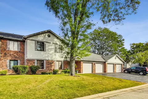 4121 N Mallard Dr #6, Arlington Heights, IL 60004