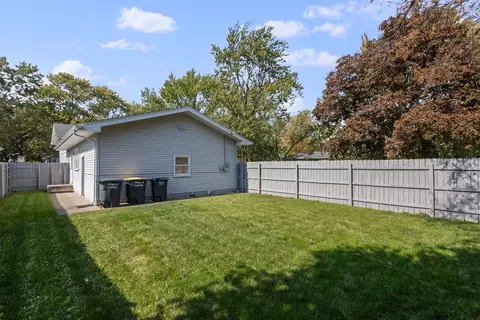 Exterior - 18503 Oak Ave, Lansing, IL 60438 photo 2 of 2