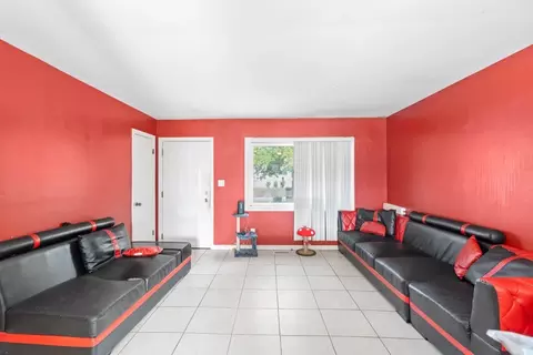 Living - 461 Konen Ave, Aurora, IL 60504 photo 1 of 1