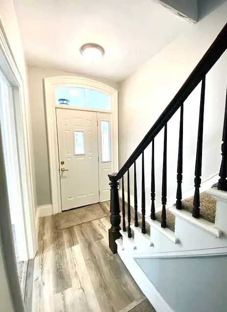 Entry Way - 108 E 6th St, Sterling, IL 61081 photo 2 of 2