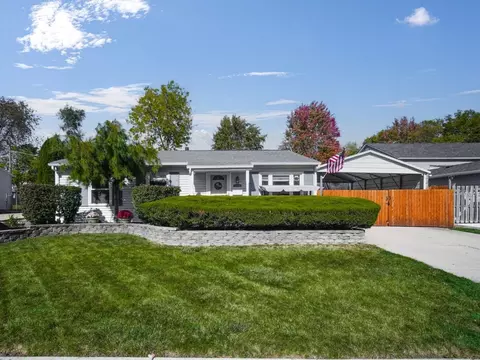 218 Gordon Ave, Romeoville, IL 60446