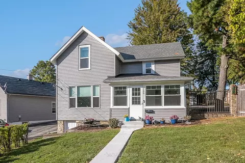 126 Daggett Ave, Lockport, IL 60441