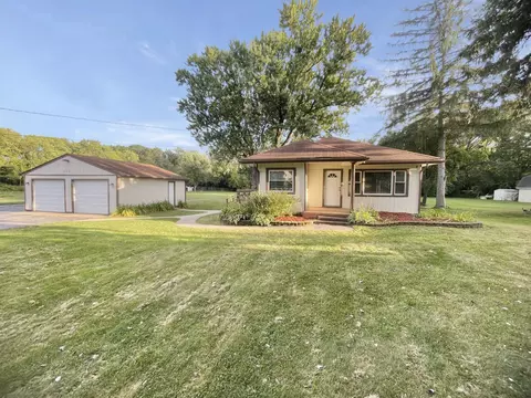 705 Area St, Mchenry, IL 60051