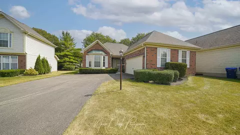36169 N Back Bay Ct, Gurnee, IL 60031