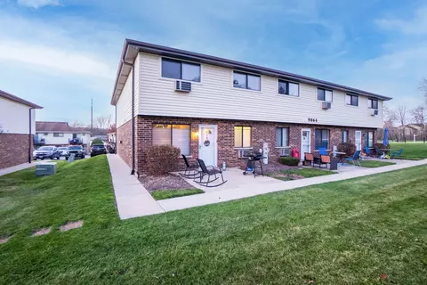 9064 Archer Ave #A, Willow Springs, IL 60480