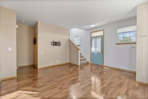 2149 Union Mill Dr, Aurora, IL 60503 photo 3