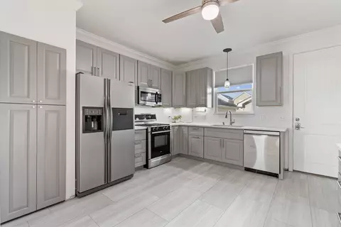 2149 Union Mill Dr, Aurora, IL 60503 photo 4
