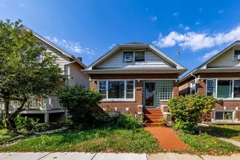 2148 N Leamington Ave, Chicago, IL 60639