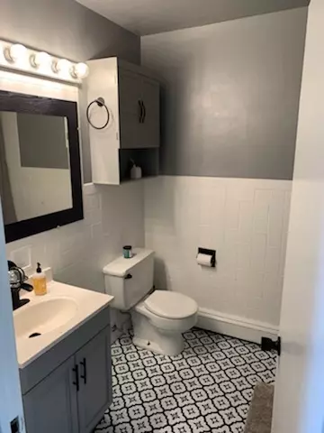Bath - 10741 S Pulaski Rd #3D, Chicago, IL 60655 photo 2 of 2
