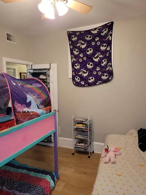 Bedroom - 423 E Chicago St #B, Elgin, IL 60120 photo 4 of 4