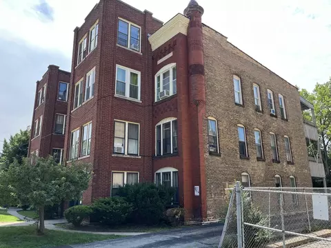 Exterior - 423 E Chicago St #B, Elgin, IL 60120 photo 2 of 3