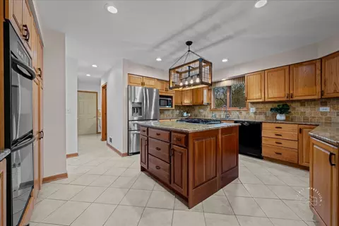1308 Matanuska Trl, Mchenry, IL 60050 photo 13