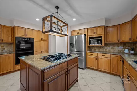 1308 Matanuska Trl, Mchenry, IL 60050 photo 12