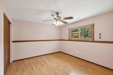 2807 Sun Valley Dr, Cary, IL 60013 photo 7