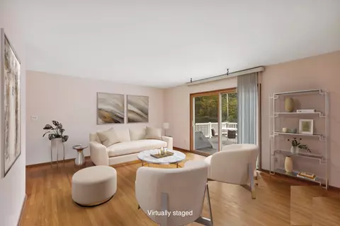 2807 Sun Valley Dr, Cary, IL 60013 photo 8