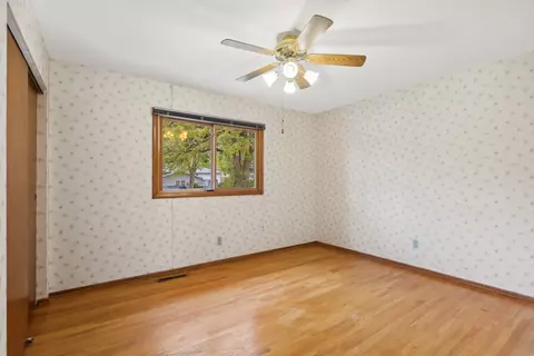 2807 Sun Valley Dr, Cary, IL 60013 photo 13