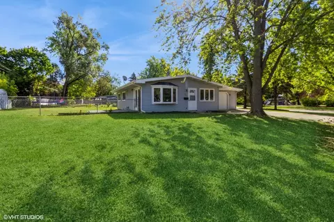 26 Hampton Rd, Montgomery, IL 60538