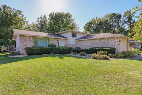 16463 Winding Creek Rd, Plainfield, IL 60586