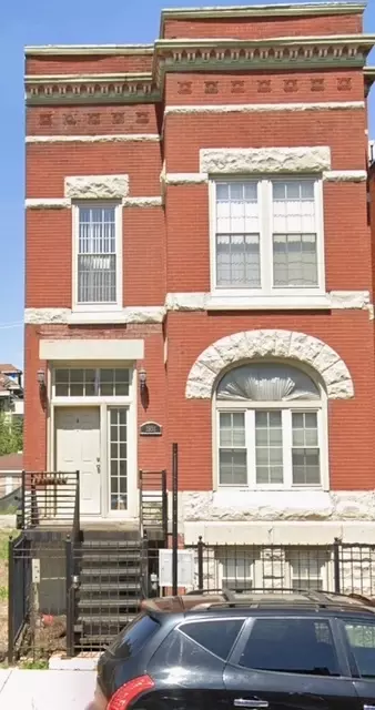 2936 W Warren Blvd #1, Chicago, IL 60612