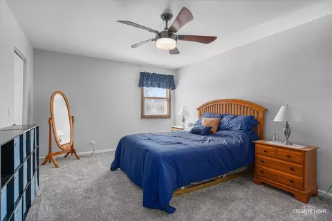 790 Cheyenne Ln, Elgin, IL 60123 photo 11