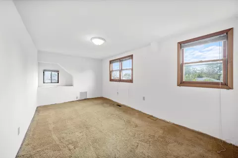 Bedroom - 7246 S Oketo Ave, Bridgeview, IL 60455 photo 4 of 7