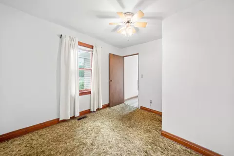 Bedroom - 7246 S Oketo Ave, Bridgeview, IL 60455 photo 2 of 7