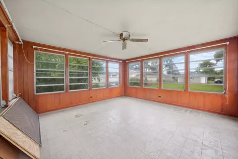 Exterior - 7246 S Oketo Ave, Bridgeview, IL 60455 photo 3 of 5