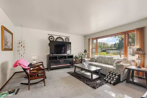 Living - 3245 Florence Ave, Steger, IL 60475 photo 1 of 2