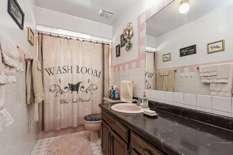 Bath - 3245 Florence Ave, Steger, IL 60475 photo 1 of 2
