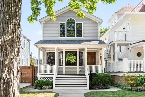 3721 N Tripp Ave, Chicago, IL 60641
