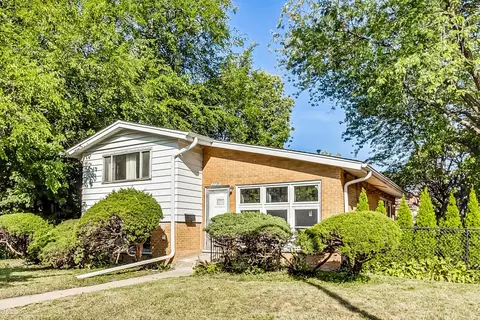 2101 Emerson St, Evanston, IL 60201