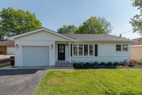10819 Carpenter St, Mokena, IL 60448