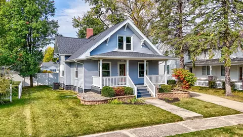 643 State St, Ottawa, IL 61350