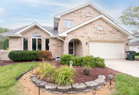 17425 Bridalwood Ln, Tinley Park, IL 60487