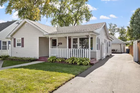 7341 W 114th Pl, Worth, IL 60482