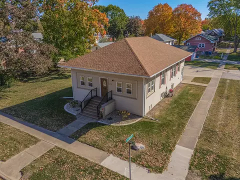 302 E Indiana Ave, Pontiac, IL 61764