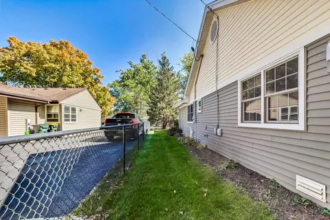 Exterior - 2100 Crane Ct, Rolling Meadows, IL 60008 photo 11 of 13