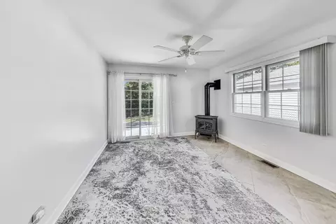 Living - 2100 Crane Ct, Rolling Meadows, IL 60008 photo 4 of 5