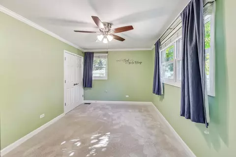 Bedroom - 2100 Crane Ct, Rolling Meadows, IL 60008 photo 2 of 9