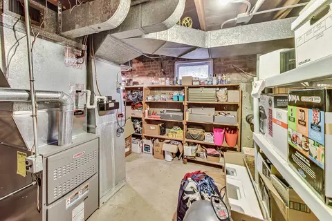 921 E Villa Dr, Des Plaines, IL 60016 photo 43