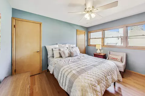 921 E Villa Dr, Des Plaines, IL 60016 photo 19