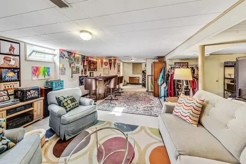 921 E Villa Dr, Des Plaines, IL 60016 photo 33